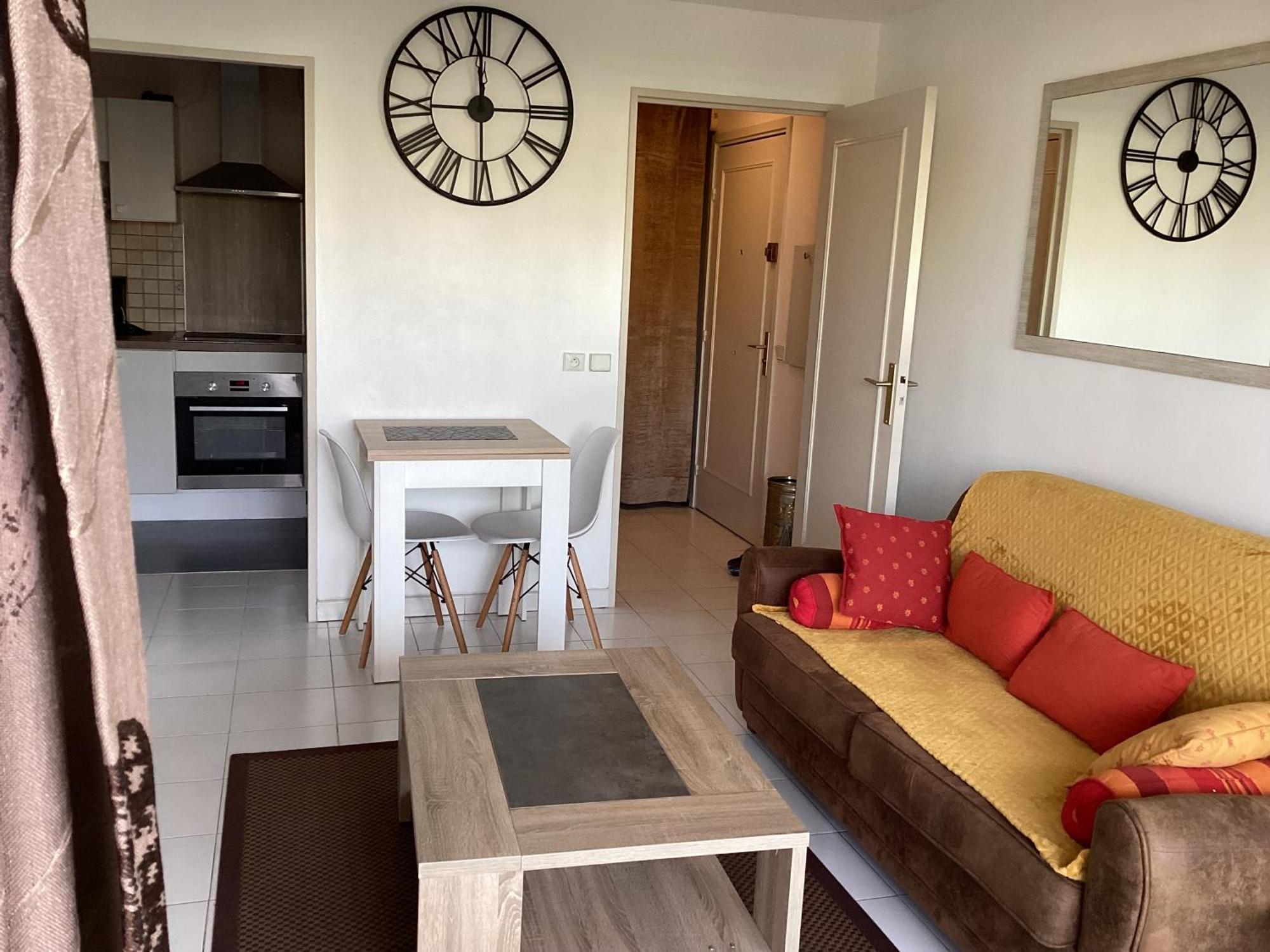 Appartement 2 Pieces Meubles A Juan Les Pins Antibes Exterior photo